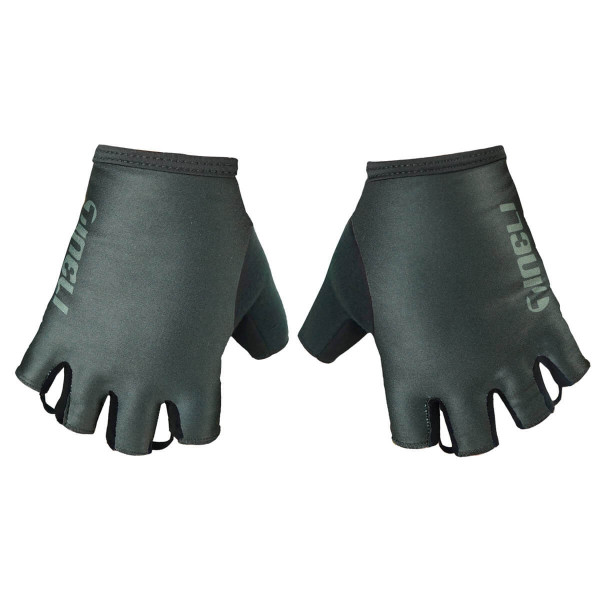 Core Black Aero Gloves