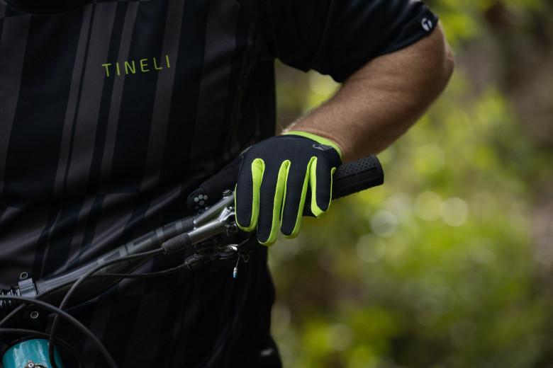 7134 Tineli Lime Trail Gloves GGM 0652 min