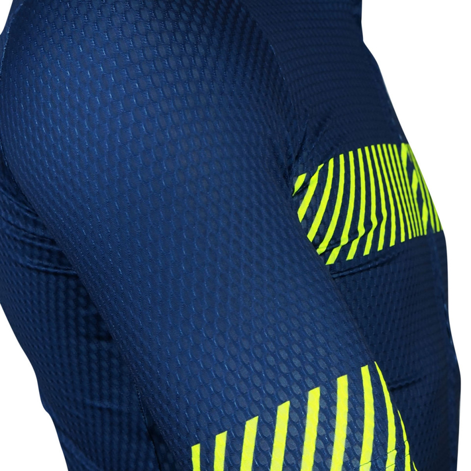 2148 Tineli Nicobar Stripes closeup