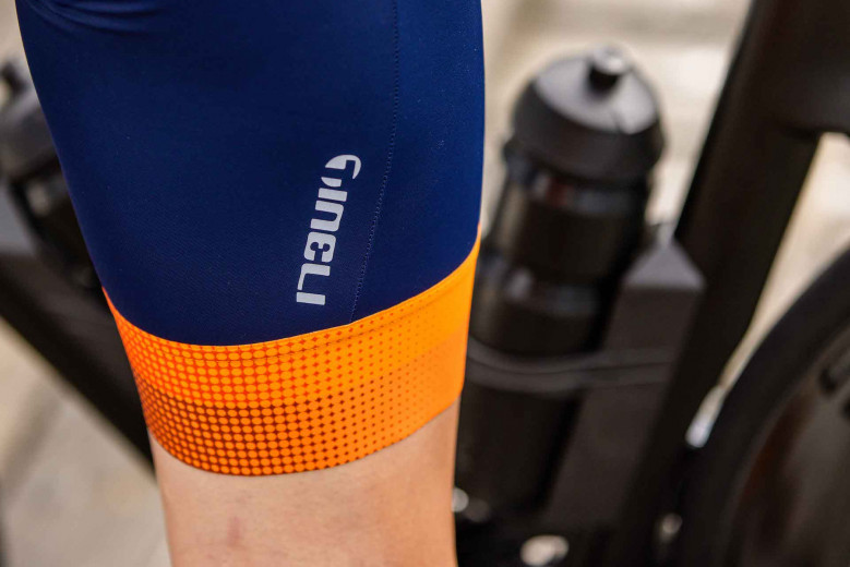 6150 Tineli Road Runner Bib Shorts 073A7487 min