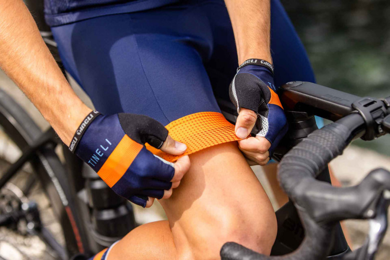 6150 Tineli Road Runner Bib Shorts 073A7527 min