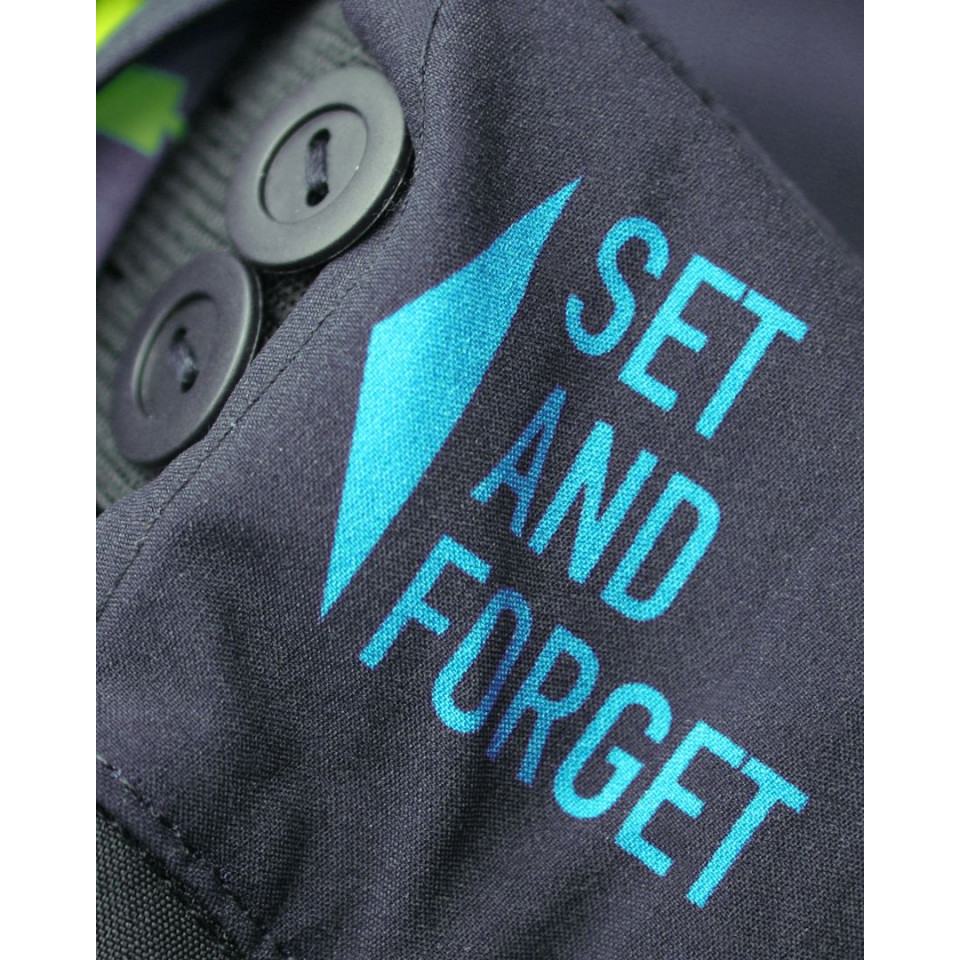 592 enduro shorts feature 3 web