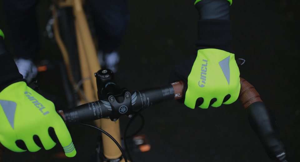 Yellow Winter gloves reflectors